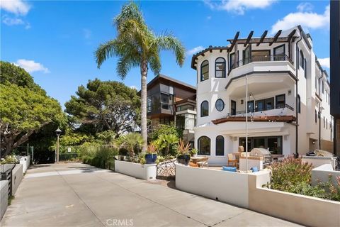 Photo of 332 18th Street, Manhattan Beach, CA 90266 (MLS # SB26102802)