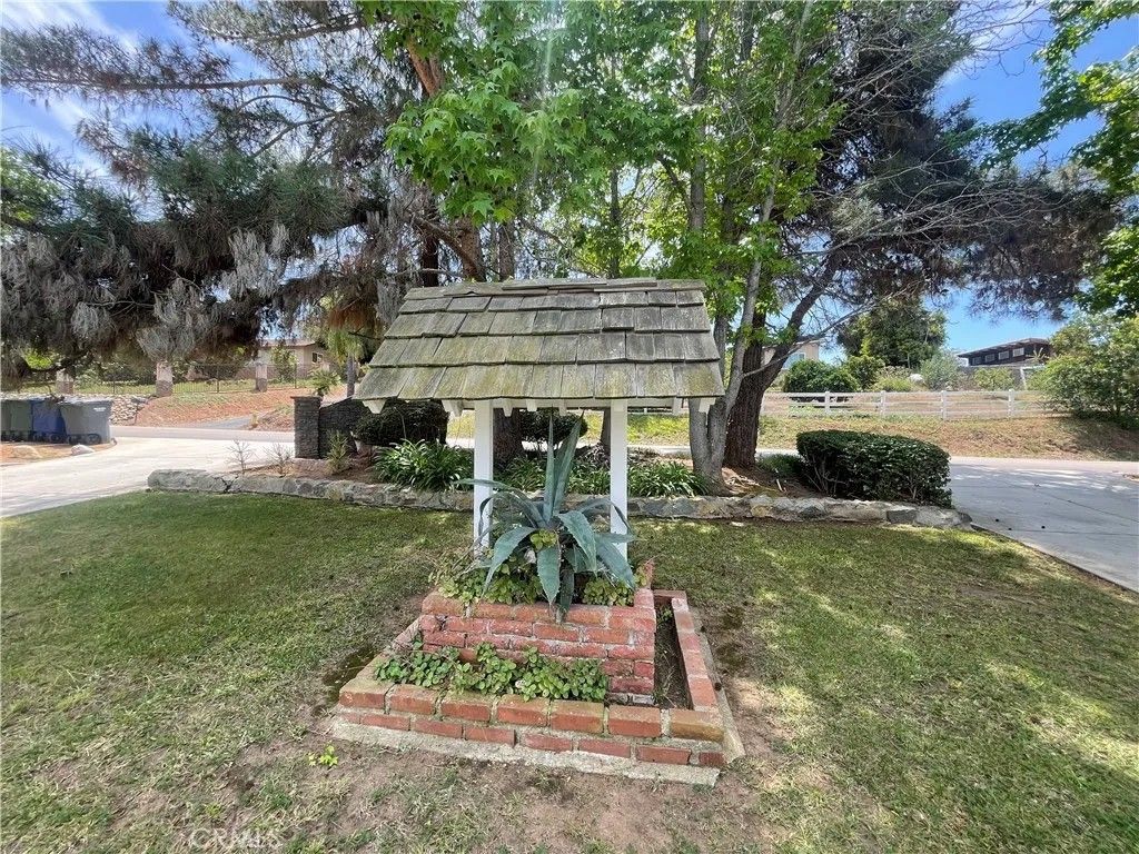 Photo of 724 Barsby St, Vista, CA 92084 (MLS # JT26082490)