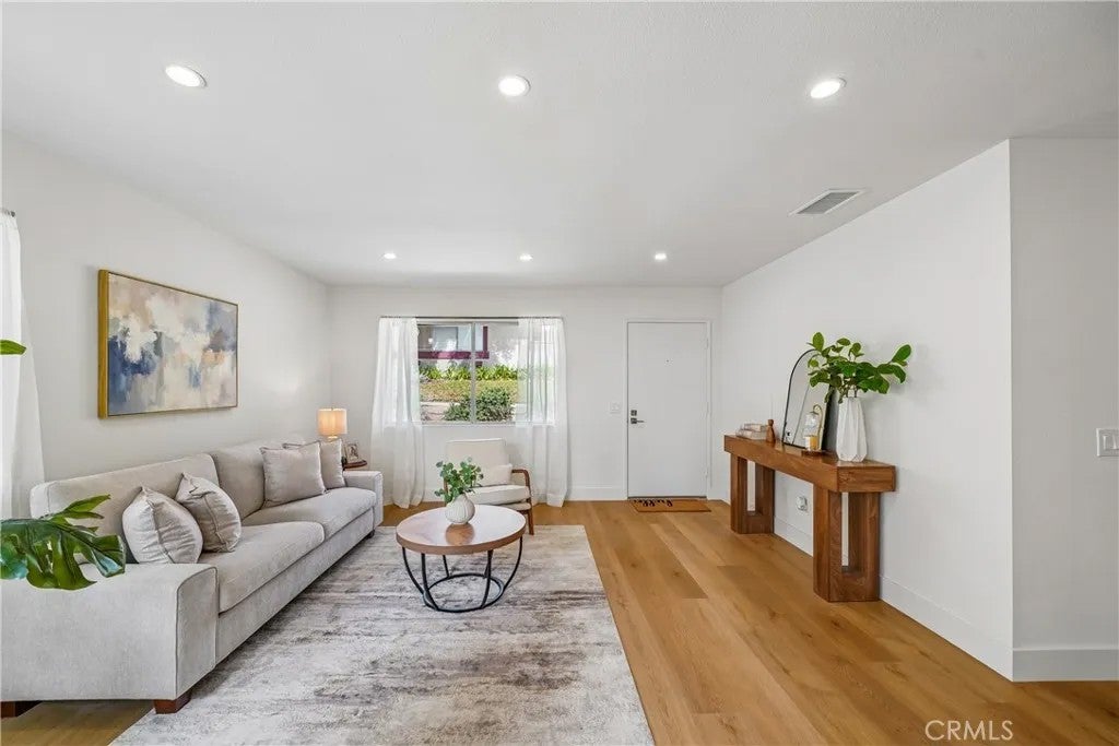 1614 Carmel Circle East