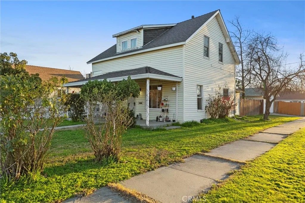 Photo of 855 Johnson St, Red Bluff, CA 96080 (MLS # SN26019782)