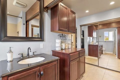 Tiny photo for 734 Brass Lantern Road, San Marcos, CA 92069 (MLS # NDP2510204)