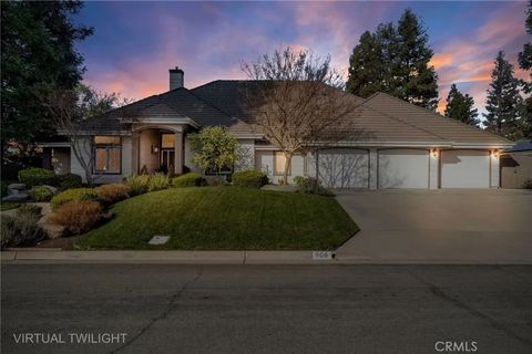 Photo of 906 E Sutton Dr, Fresno, CA 93720 (MLS # SC26060311)