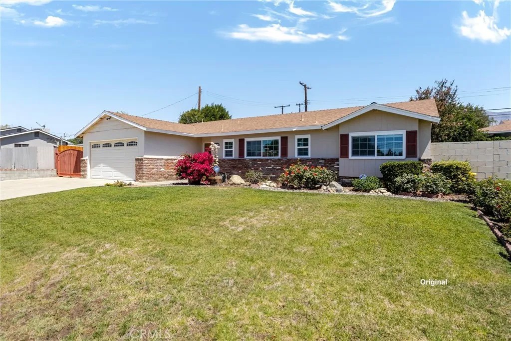 1255 E 13th