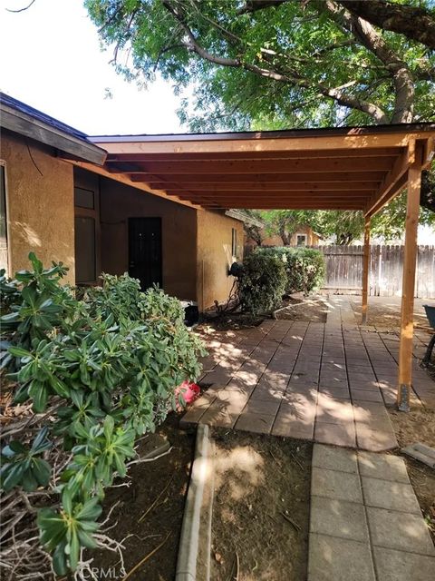 Tiny photo for 1008 E Avenue J7, Lancaster, CA 93535 (MLS # SR25231398)