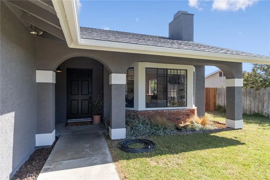 Photo of 2868 Brandeis Dr, Oceanside, CA 92056 (MLS # OC26060264)