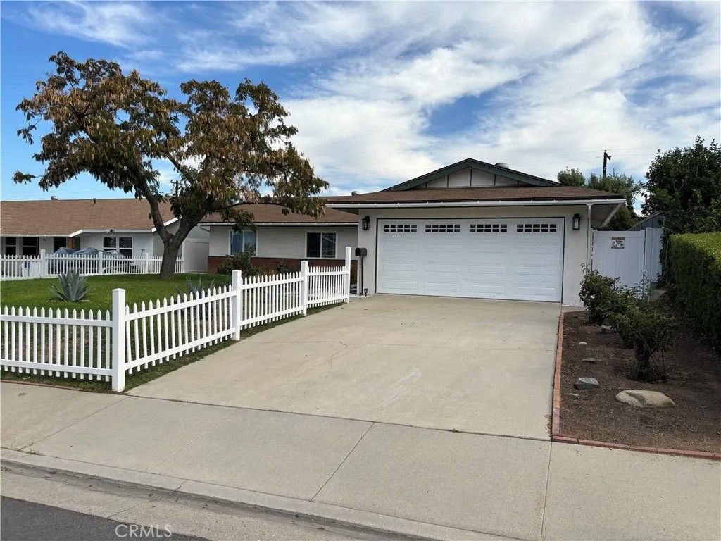 Photo of 3555 Dixie Ln, Riverside, CA 92503 (MLS # IG26017325)