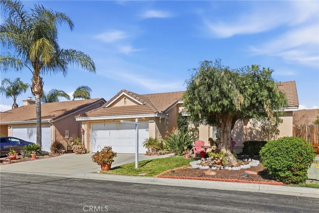 Photo of 2330 Juneberry Ave, Hemet, CA 92545 (MLS # CV26031576)