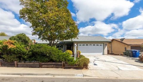Photo of 13517 Del Marino Avenue, Poway, CA 92064 (MLS # PTP2507605)