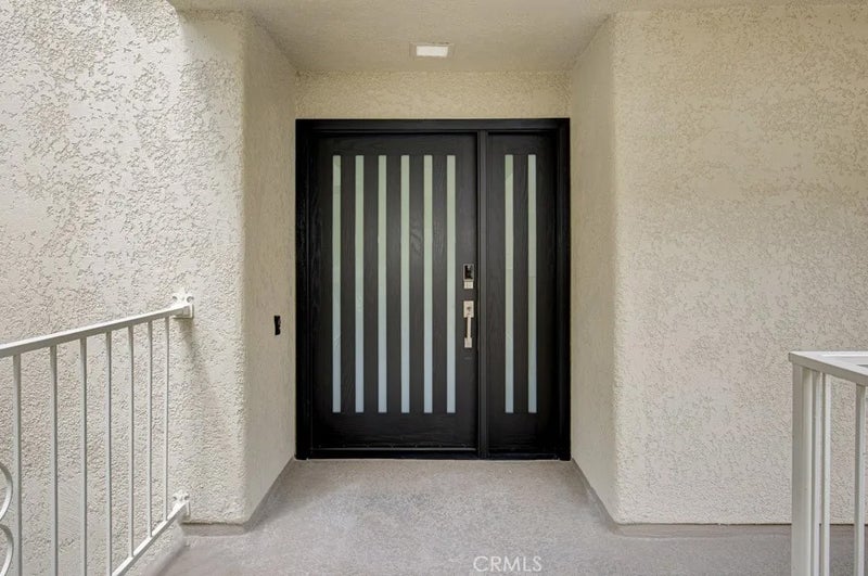 2386 Via Mariposa West West 2F