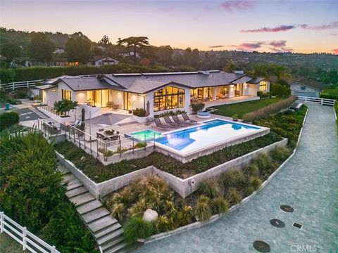 38 Saddleback Rolling Hills CA 90274