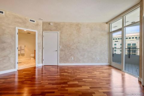 Tiny photo for 700 W Harbor Dr #1306, San Diego, CA 92101 (MLS # 250038407)