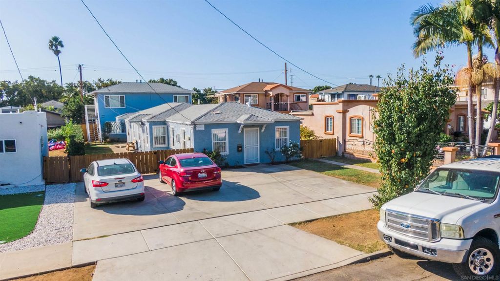 Photo of 120 Madison Ave, Chula Vista, CA 91910 (MLS # 250039163)