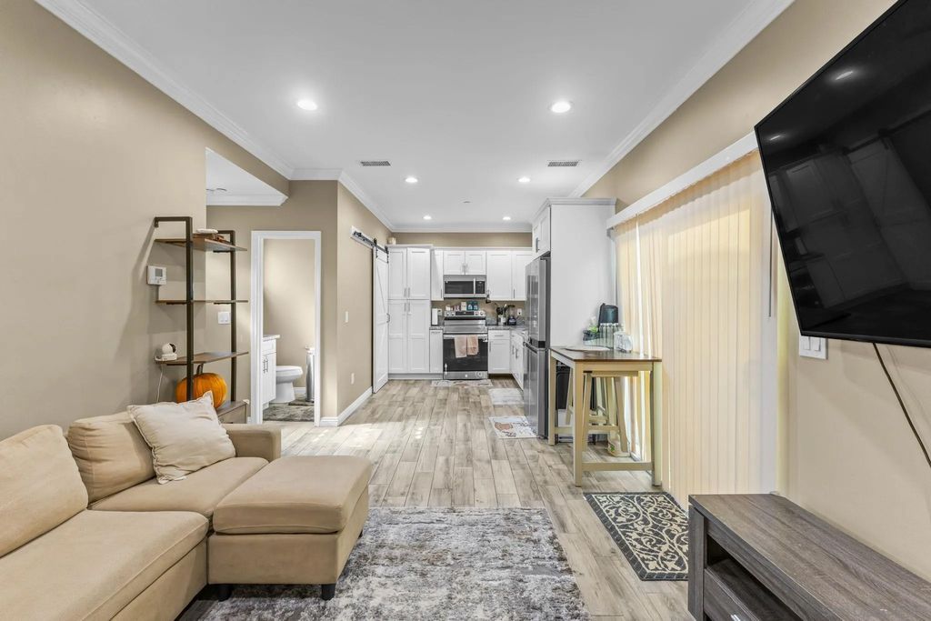 Photo of 903-5 Concepcion Ave, Spring Valley, CA 91977 (MLS # 250043395)