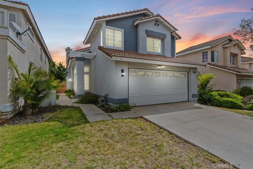 Photo of 2157 Cedar Glen Circle, Corona, CA 92879 (MLS # CV26105725)