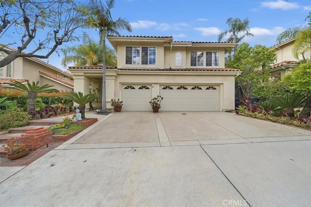 Photo of 1011 Calle Azul, Glendale, CA 91208 (MLS # AR26081206)