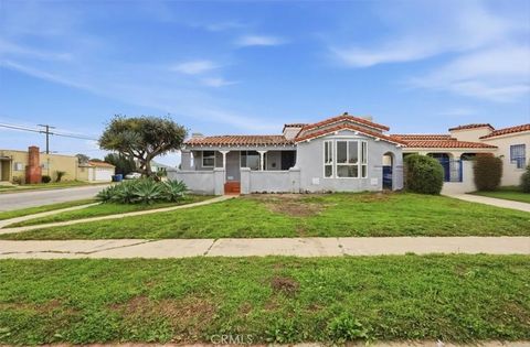 Photo of 3100 W 78th Place, Los Angeles, CA 90043 (MLS # DW26016422)