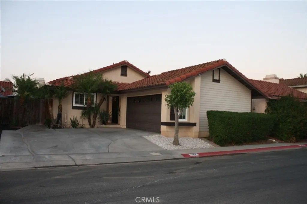 Photo of 187 Mistletoe Drive, Corona, CA 92879 (MLS # PW26128353)