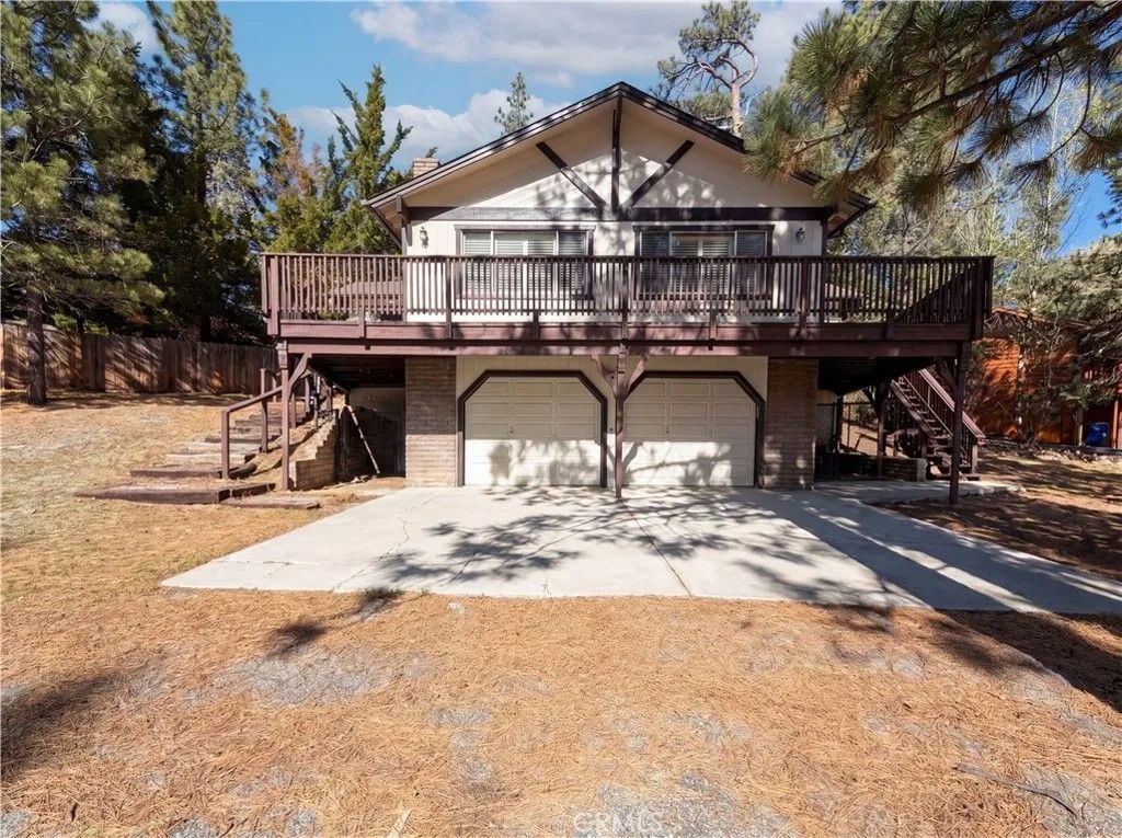 Photo of 317 Wren Drive, Big Bear Lake, CA 92315 (MLS # IV26092431)