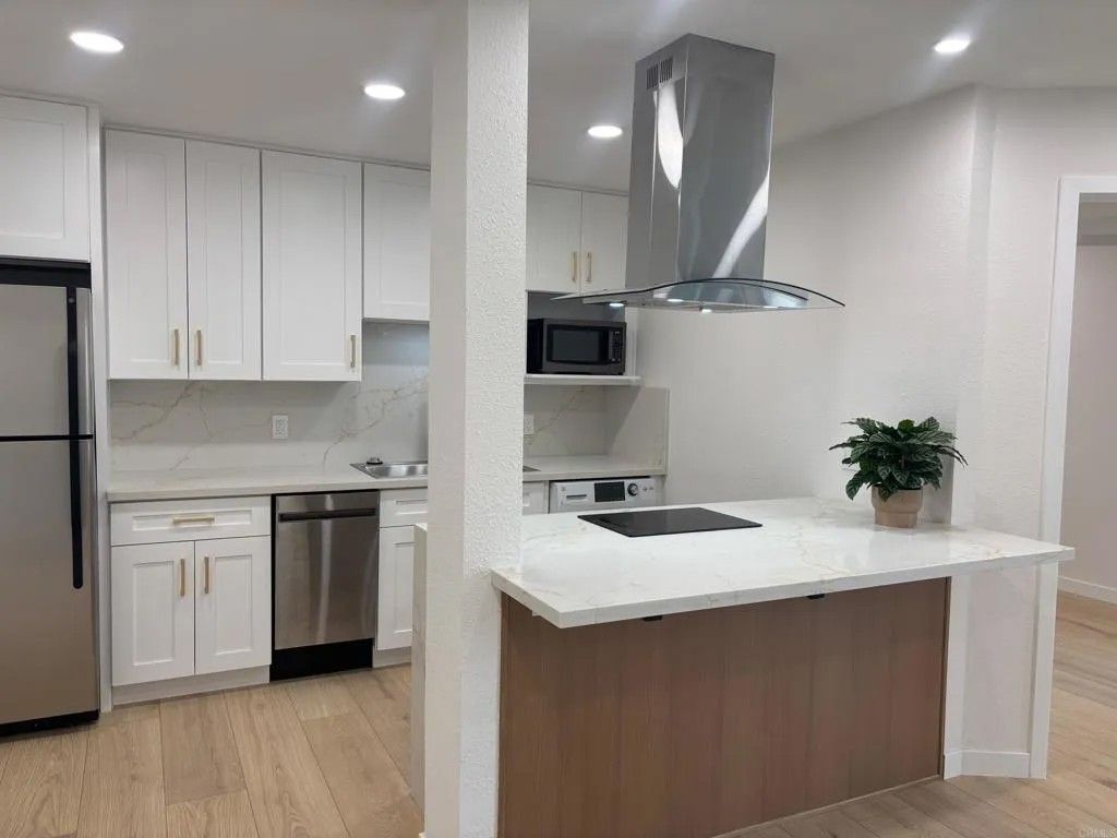 Photo of 860 Turquoise Street #227, San Diego, CA 92109 (MLS # NDP2600136)