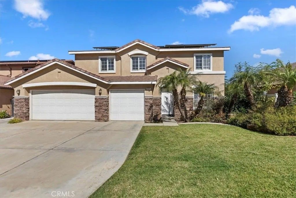 Photo of 825 Derby St, Corona, CA 92882 (MLS # IG26039420)