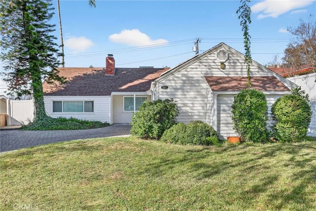 Photo of 1265 Hastings Ranch, Pasadena, CA 91107 (MLS # WS25279633)