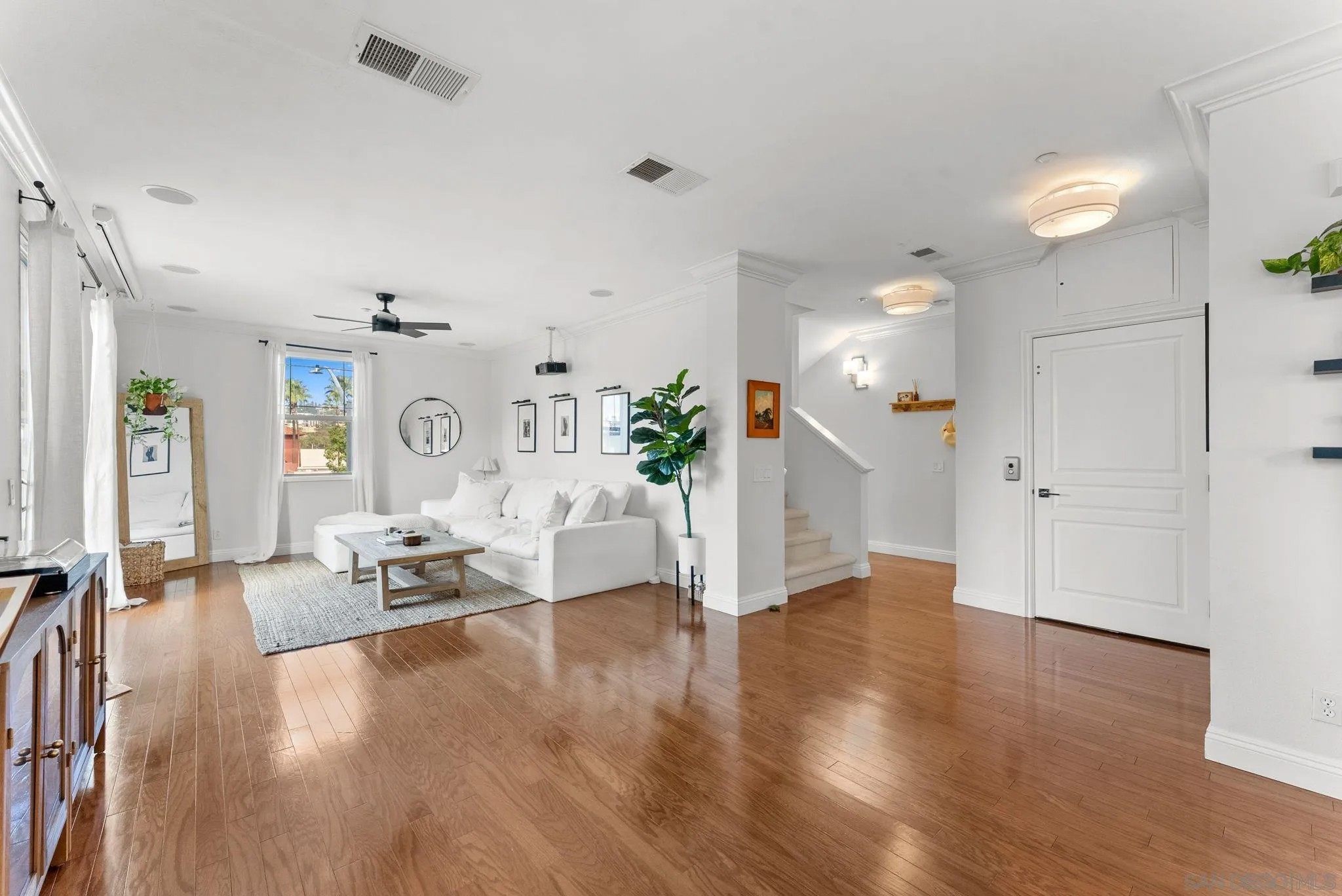 8301 Rio San Diego Drive 2