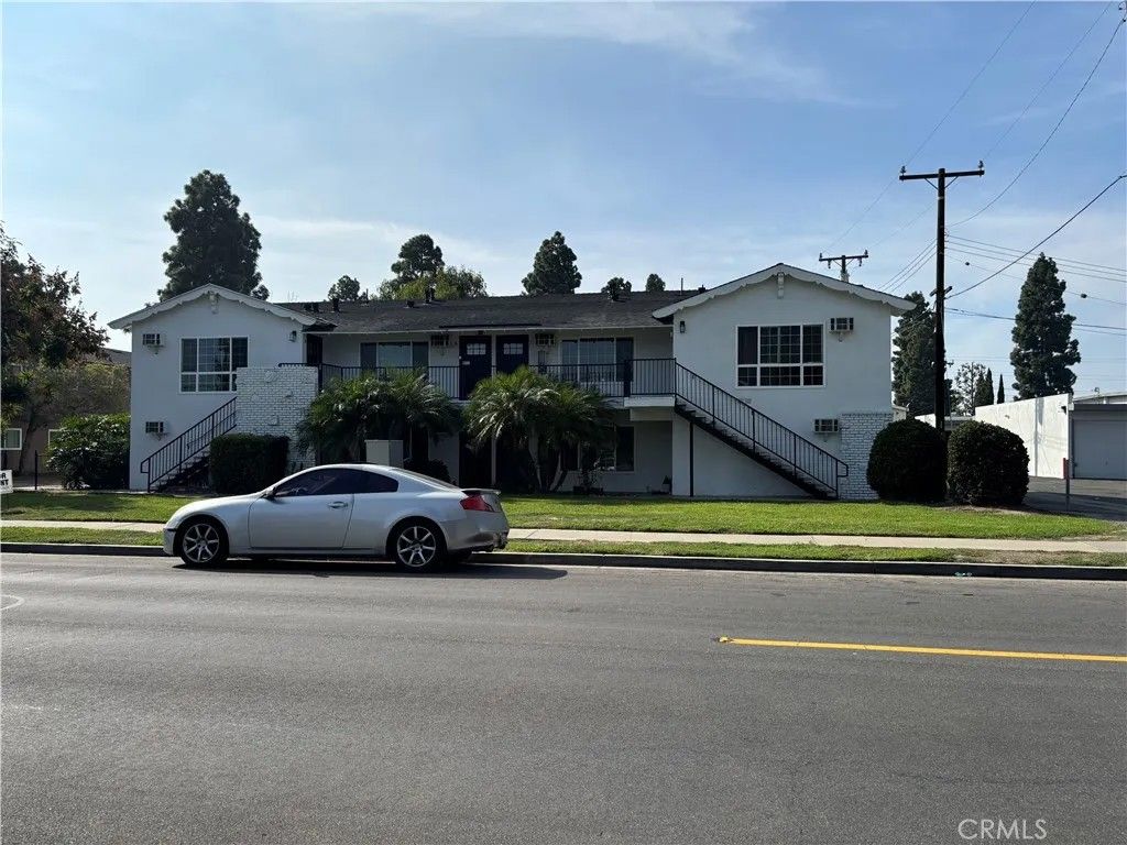 Photo of 12551 Nutwood St, Garden Grove, CA 92840 (MLS # OC26014777)
