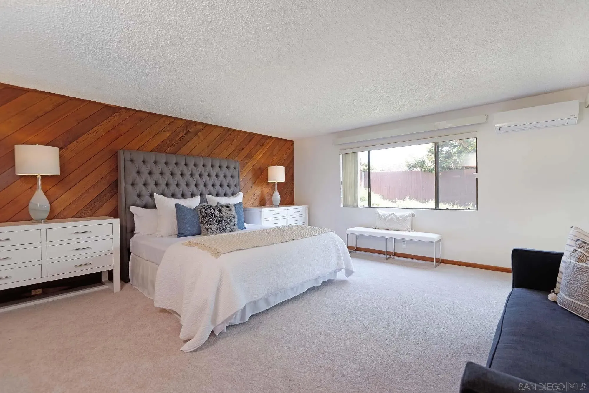 La Jolla, California 92037, United States, 3 Bedrooms Bedrooms, ,3 BathroomsBathrooms,Residential,Active,166702