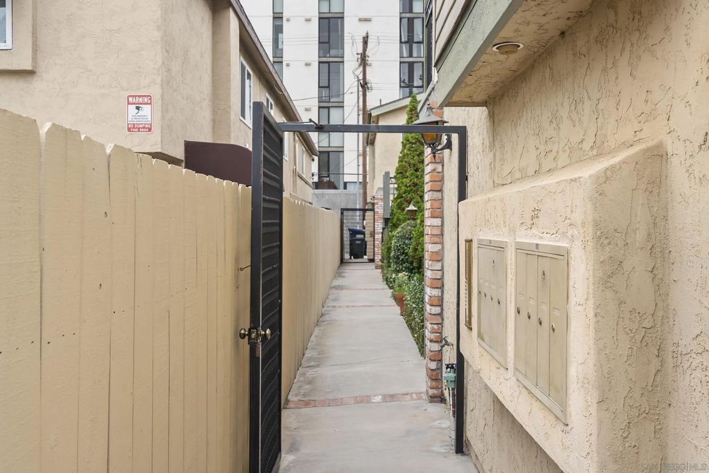 Photo of 4086 Georgia St #4, San Diego, CA 92103 (MLS # 260002050)