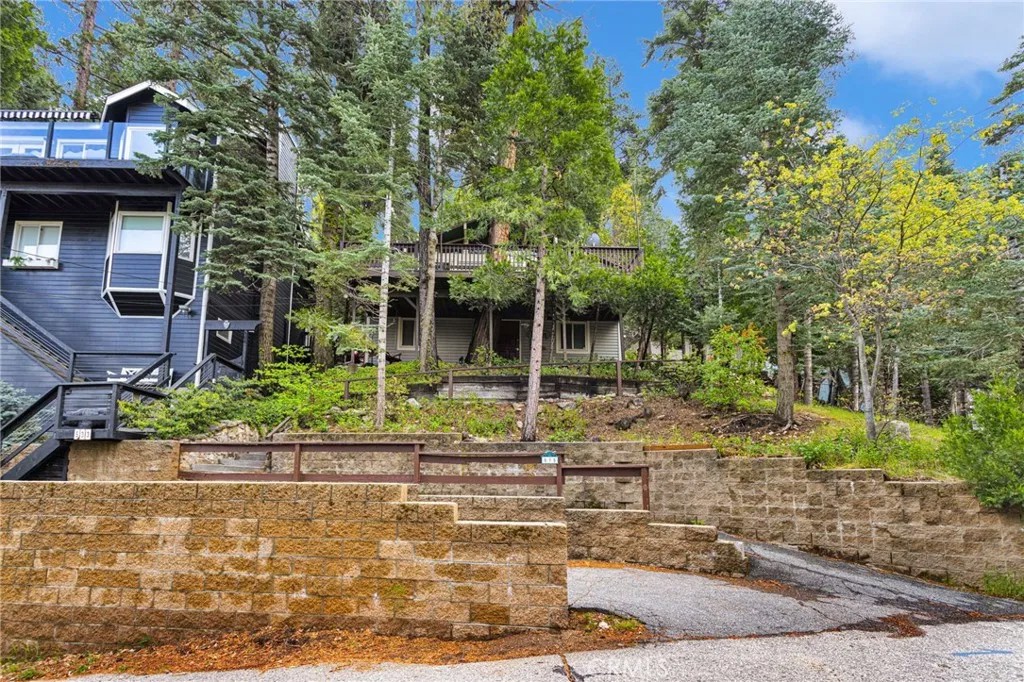 535 Sunderland Court