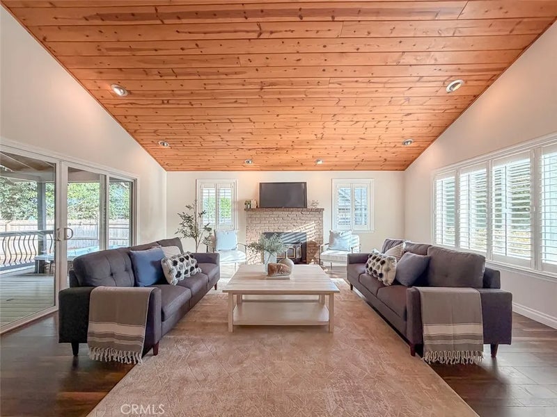 951 Madrone