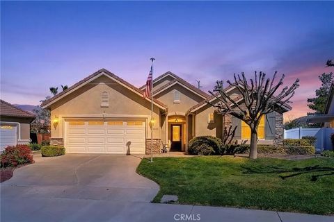 Photo of 39256 Beringer Dr, Murrieta, CA 92563 (MLS # IV26043495)
