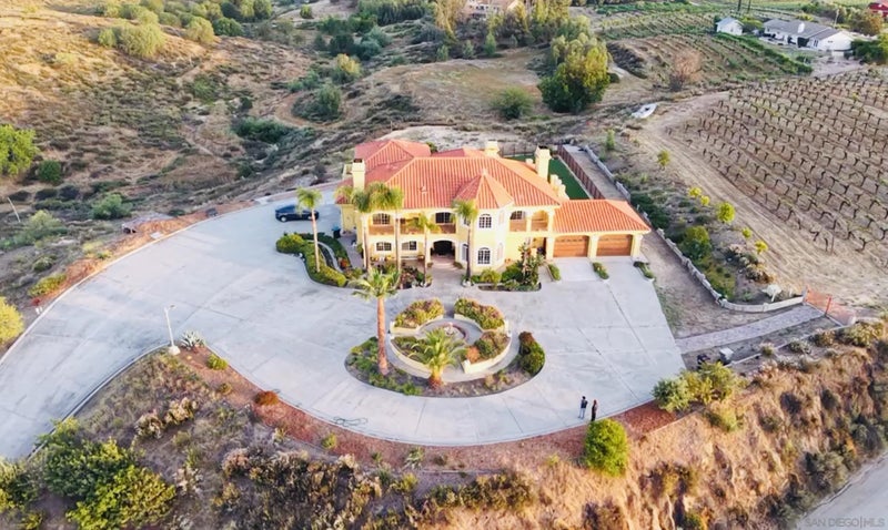 34083 Vino Way