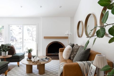 725 Santa Florencia Solana Beach CA 92075