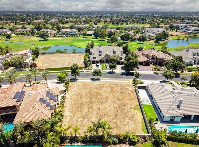 2407 Brighton Park