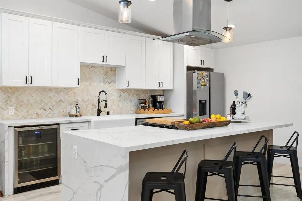 Photo of 159 La Lomita Drive, Escondido, CA 92026 (MLS # NDP2509985)