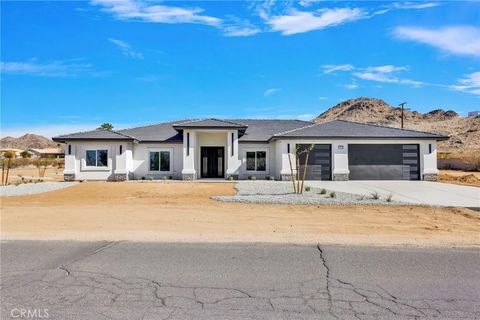 Photo of 16339 Rimrock Rd. Road, Apple Valley, CA 92307 (MLS # IG25232608)