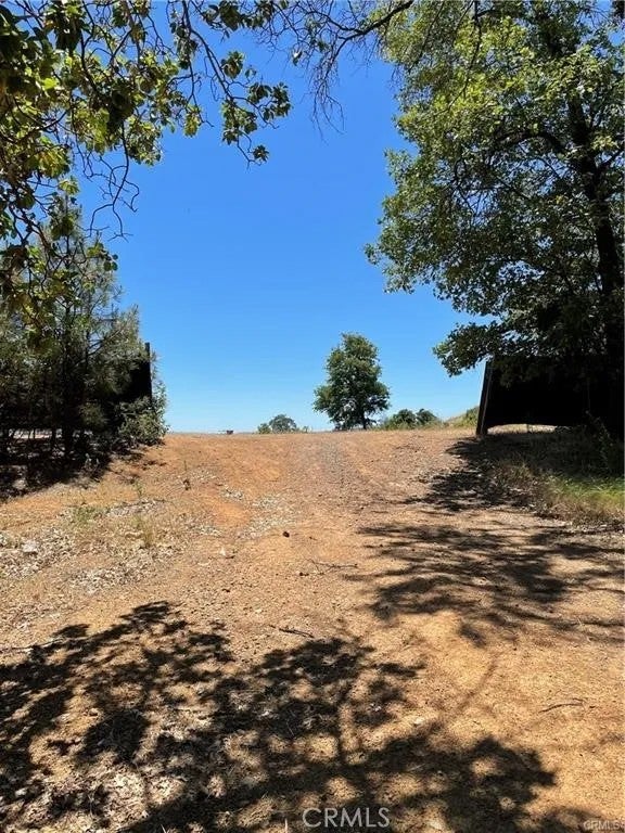 Photo of 1975 Hunter Point, Upper Lake, CA 95485 (MLS # LC26226403)
