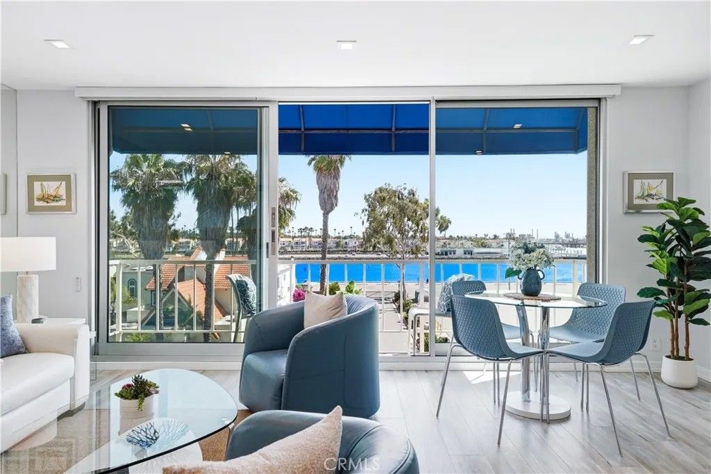 Photo of 383 Bay Shore Avenue #407, Long Beach, CA 90803 (MLS # DW26068751)