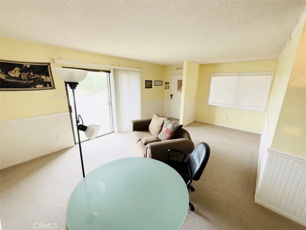 303 E 9th 304