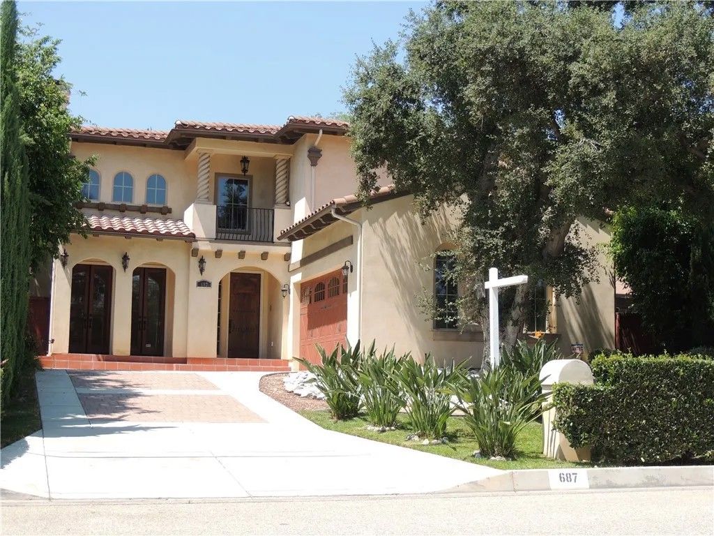 Photo of 687 Ramona Ave, Sierra Madre, CA 91024 (MLS # WS26046457)