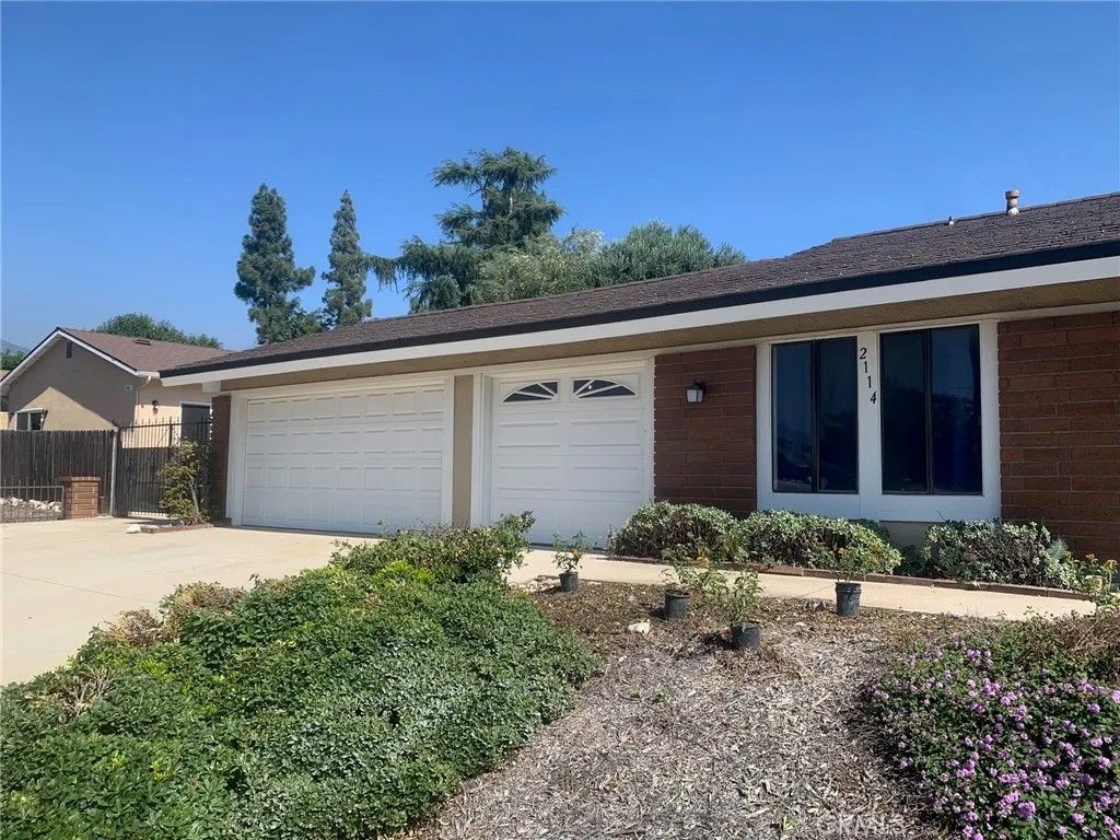 Photo of 2114 Forbes Ave, Claremont, CA 91711 (MLS # TR25280200)