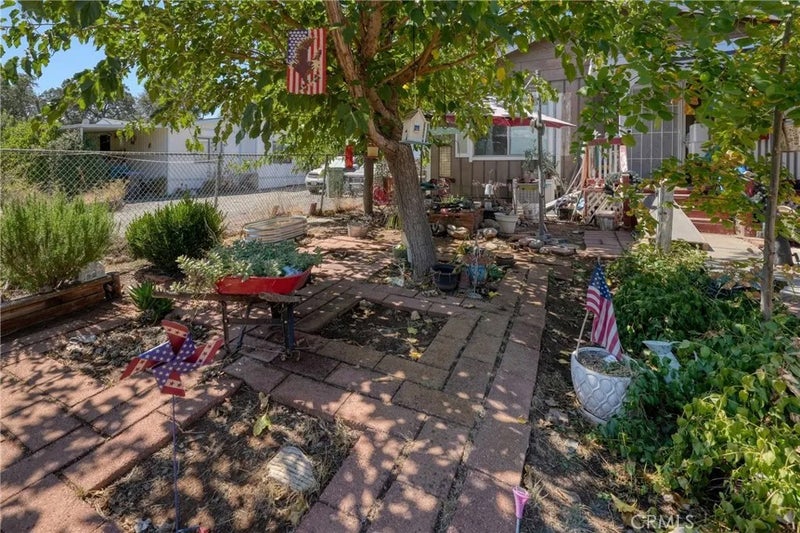 4113 Spruce
