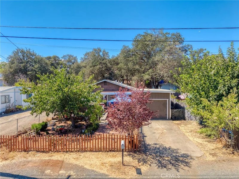 4113 Spruce