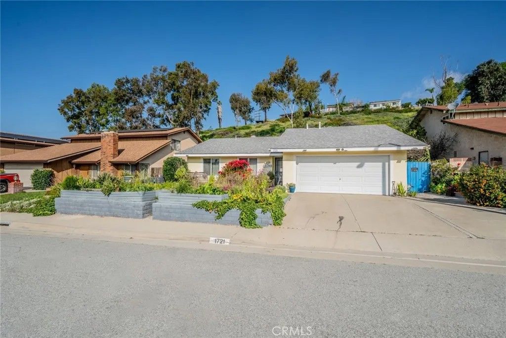 Photo of 1721 Kimberly Dr, West Covina, CA 91792 (MLS # CV26049198)