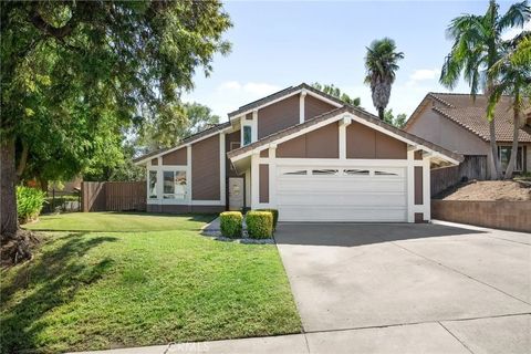 Photo of 26 Viewpoint Circle, Pomona, CA 91766 (MLS # IG25214988)