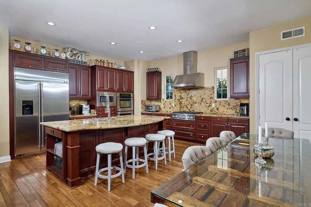 5815 Blazing Star Ln.