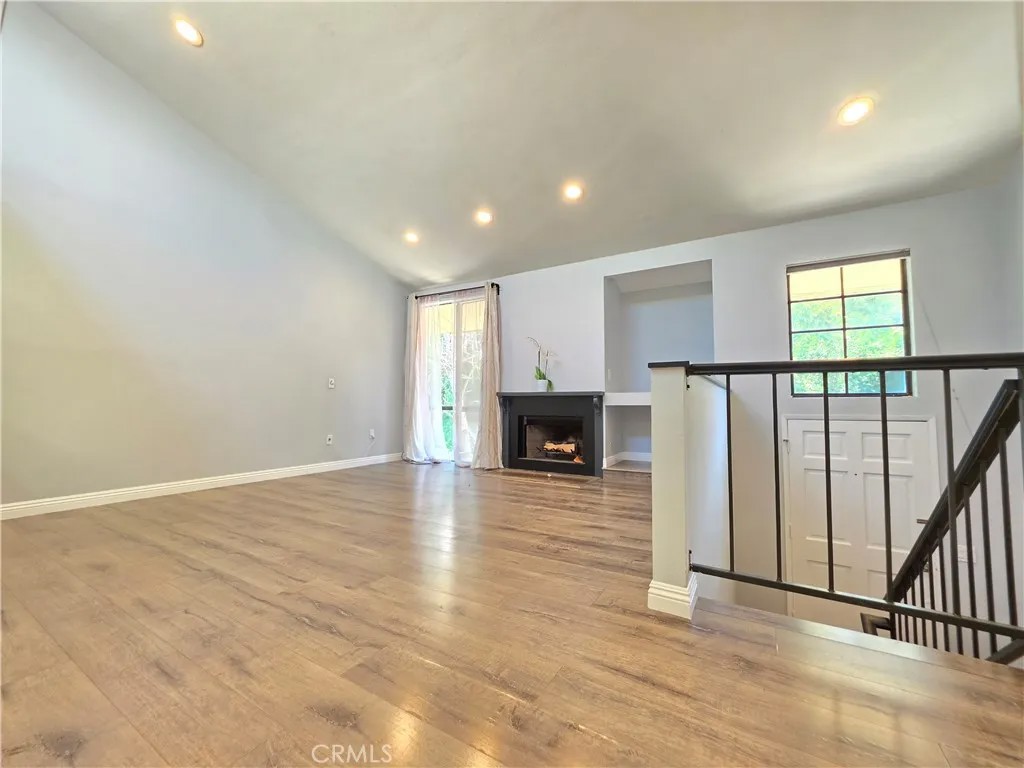 11107 Arminta Street 22