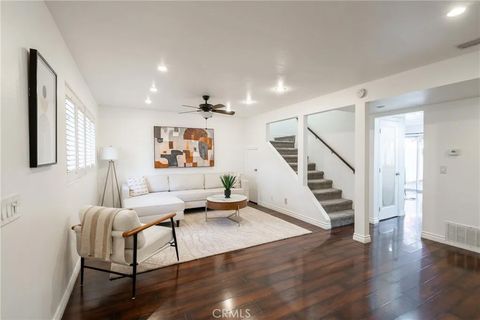 Photo of 231 Green Lea Pl, Thousand Oaks, CA 91361 (MLS # SR26029018)