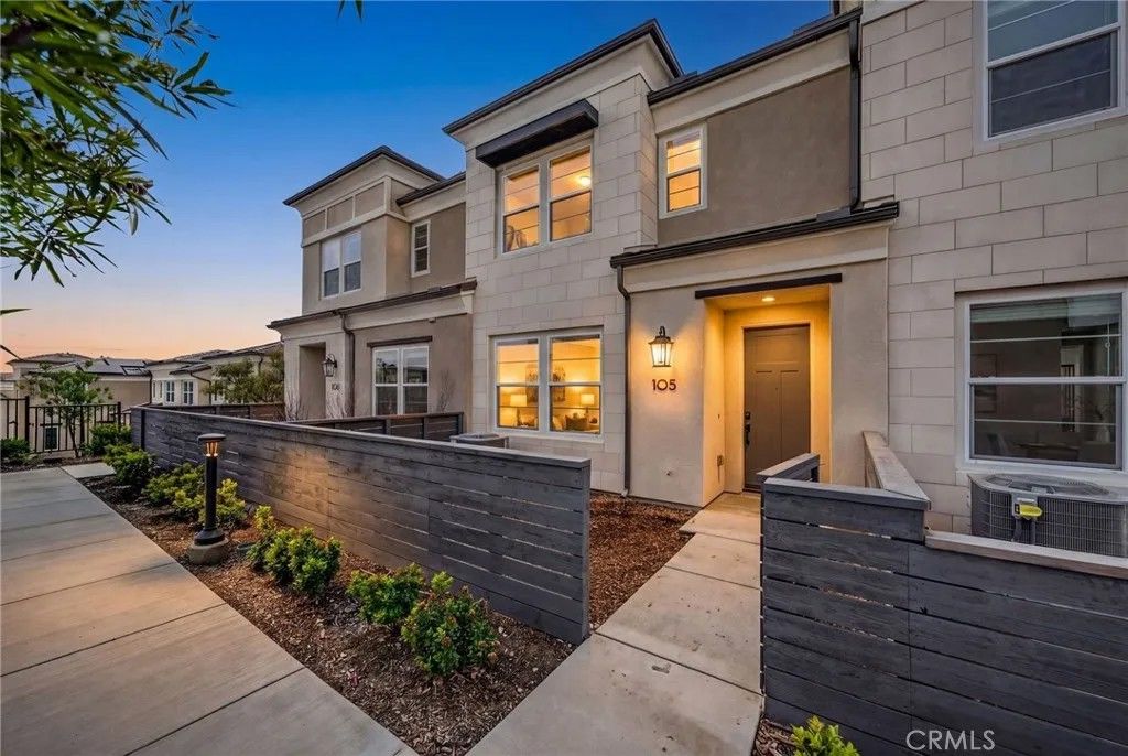 Photo of 1218 Sunrise View #105, San Marcos, CA 92078 (MLS # SW26080716)